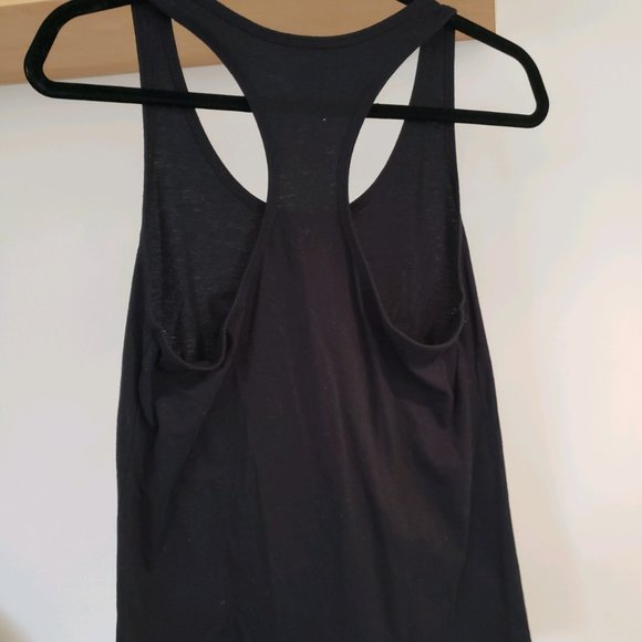 Bar Method Tank - Picture 2 of 3